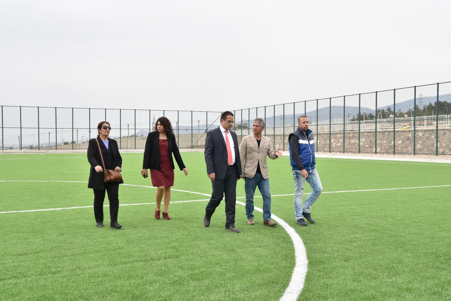 Naldökenliler 40 yıldır istedikleri futbol sahasına kavuştu
