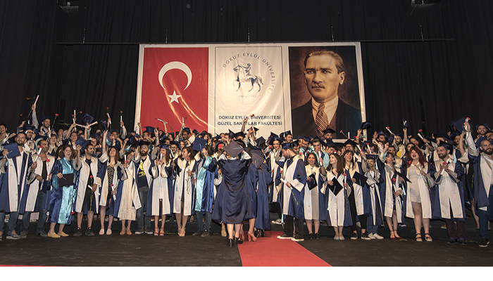 Okumanın Yaşı Yok: 50 Yaşında Mezuniyet Çoşkusu