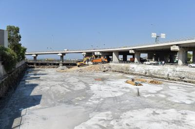 Bornova Deresi’nde "beton operasyonu"