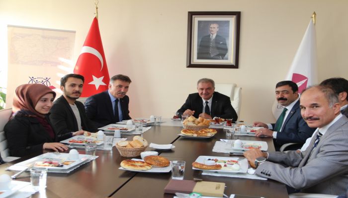 Rektör Tokaç, Öğrenci Konseyi ile Bir Araya Geldi