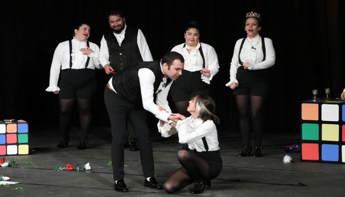 “Hamlet” ile Kapalı Gişe