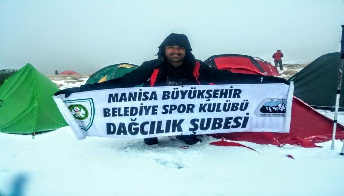 Kurucu Başkanın Anısına Tırmandılar