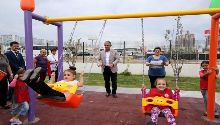 Karşıyaka’nın Parklarına Modern Dokunuş