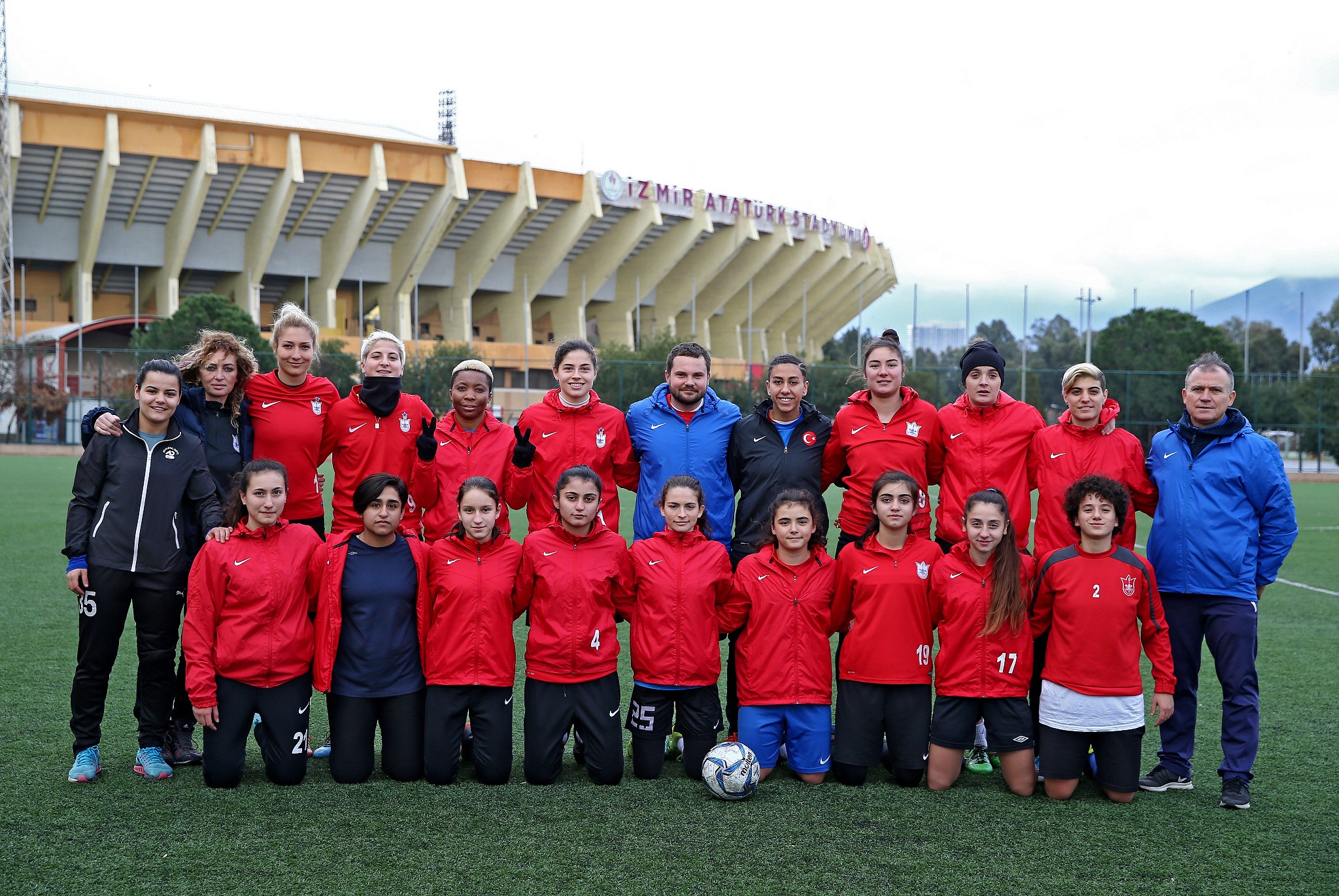İzmir’in futboldaki yüz akı: Konak Belediyespor