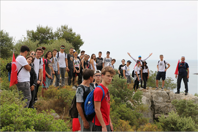 İzmir'in dağlarında gençlik ateşi