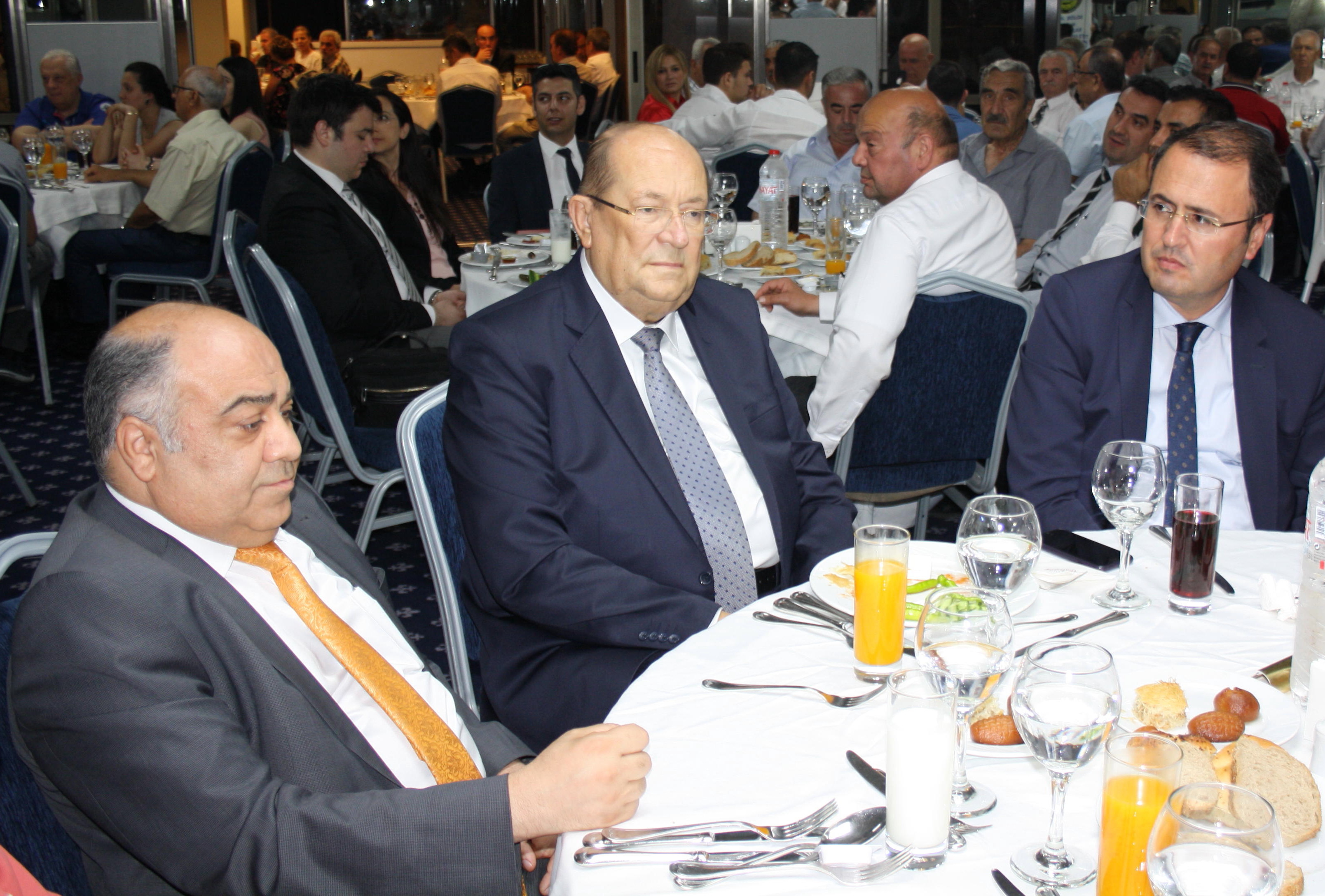 Esnaf İftarda Buluştu