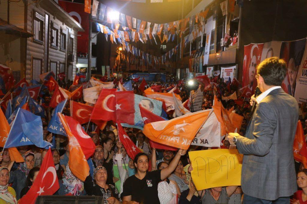 Ak Parti’nin Genç Adayına Halktan Yoğun İlgi