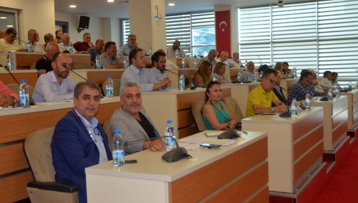 Mecliste “hasta” ve “telefon” tartışması