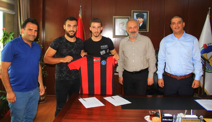 Çiftlikköy Belediyespor’da İmza Şov