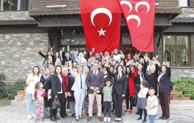 “Kadınlar Güçlensin Türkiye Büyüsün”