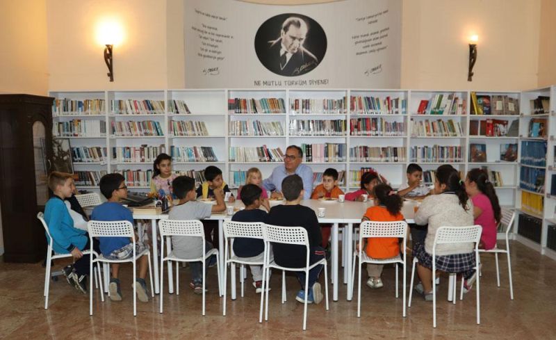 Sesli’den Kütüphane Ziyareti