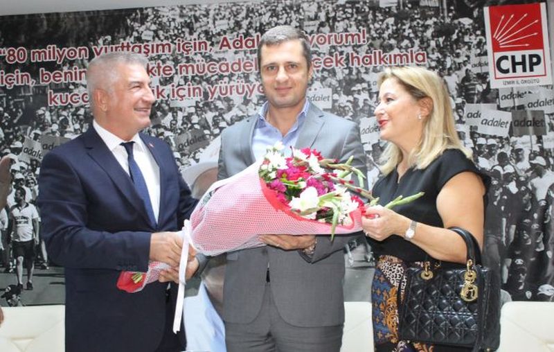 Durak, İzmir Büyükşehir Belediye Başkan Aday Adaylığını Açıkladı