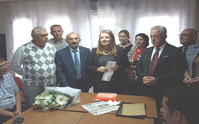 Zeybek, aday adaylığını açıkladı
