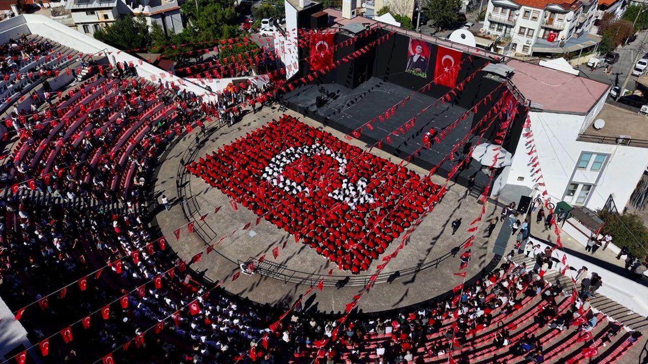 Cumhuriyet, özgürlüğün ve eşitliğin adıdır