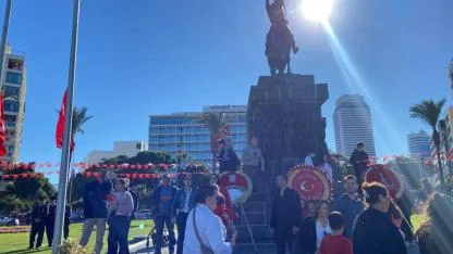 Cumhuriyet’in 102. Yılı İzmir’de Coşku ve Gururla Kutlandı