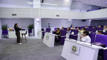 Belediye personeline işaret dili eğitimi