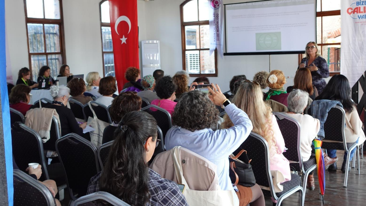 İzmir, kadınların katılımıyla güçleniyor