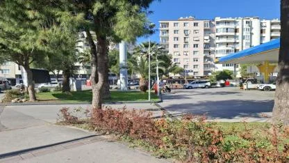 İzmir'in göbeğinde davalık benzin istasyonu!