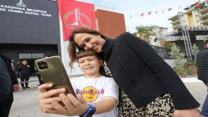 Karşıyaka’da görkemli açılış: Zübeyde Hanım Sosyal Tesisi hizmette