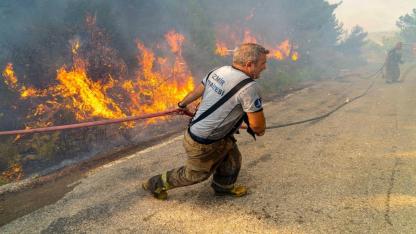 Bir kıvılcım binlerce yangın