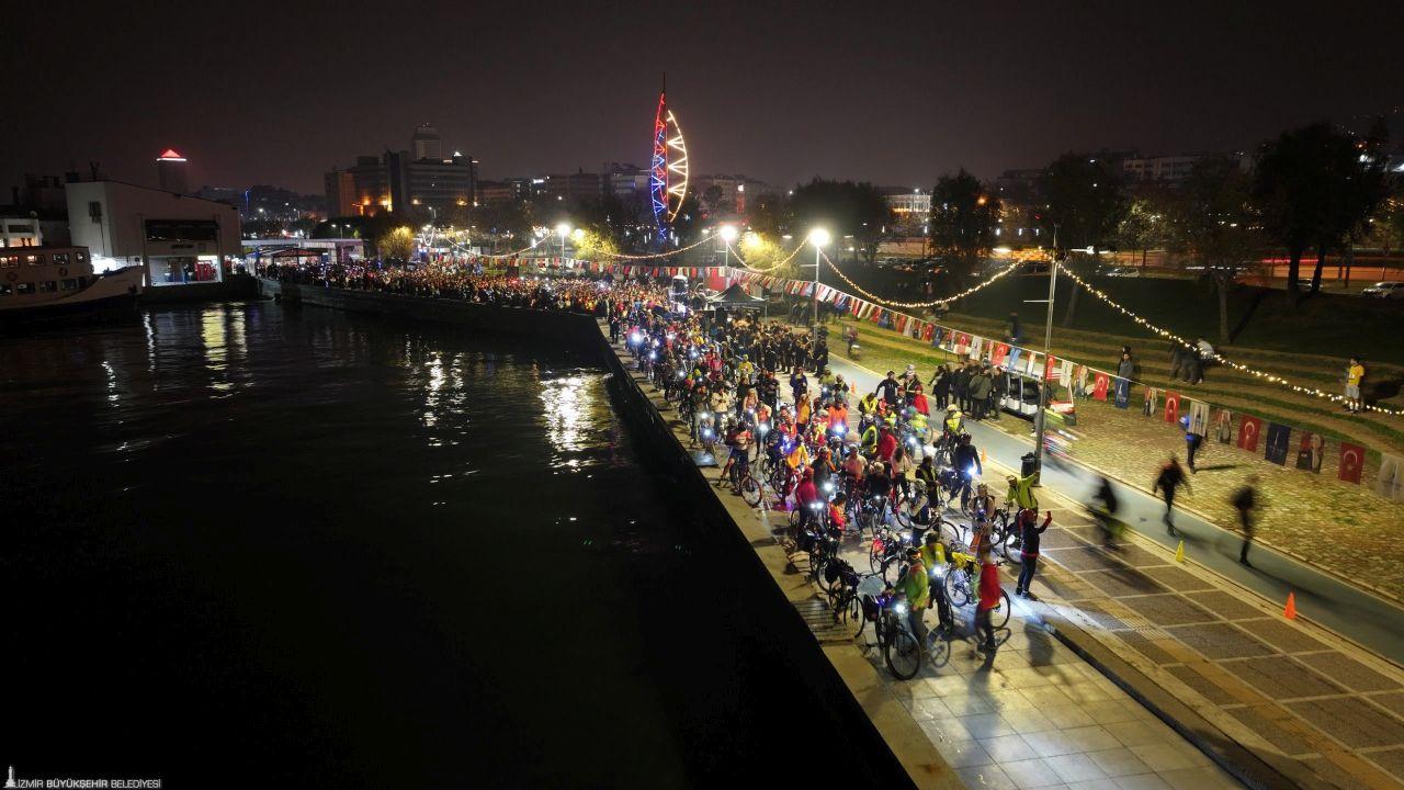 En uzun geceyi İzmirliler aydınlattı