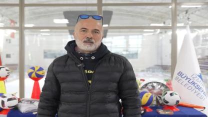 İzmir’de spor okul sıralarına taşınıyor