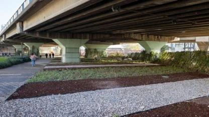 İzmir’in çehresi su tasarruflu bitkilerle güzelleşiyor