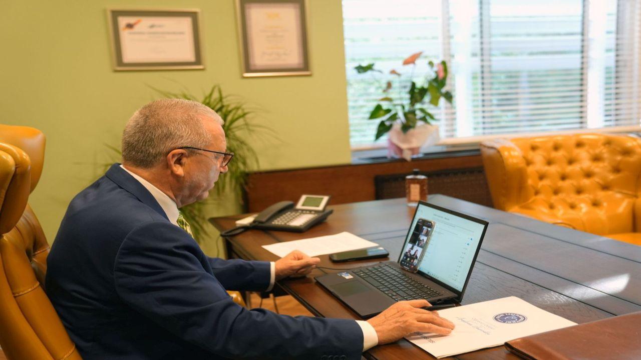 “Prof. Dr. Budak: ‘İzmir Körfezi Şehrimizin En Değerli Doğal Mirasıdır’”