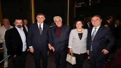 “Sağlık alanında yerel yönetimlere daha çok yetki verilmeli”