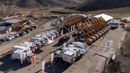 Seferihisar Belediyesi’ne TBB’den Çöp Kamyonu Desteği