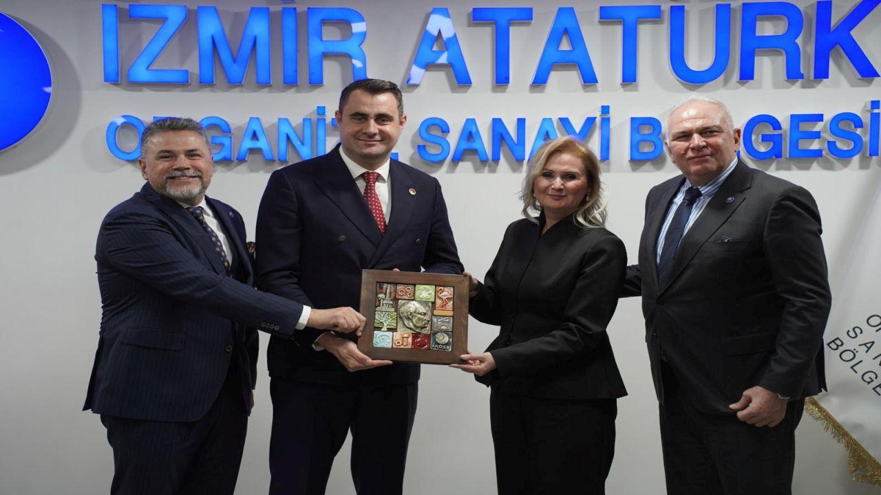 Başkan Tugay ve CHP İl Yönetiminden İAOSB’ye Ziyaret