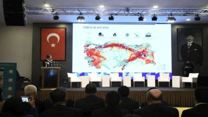 Başkan Tugay’dan afet yönetimi mesajı: Hazırlık, öngörü ve planlama