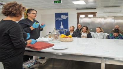 Meslek Fabrikası’nda sirke yapımının inceliklerini öğrendiler