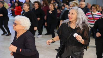 Buca Belediyesi yaşlı dostu hizmetlerini tanıttı