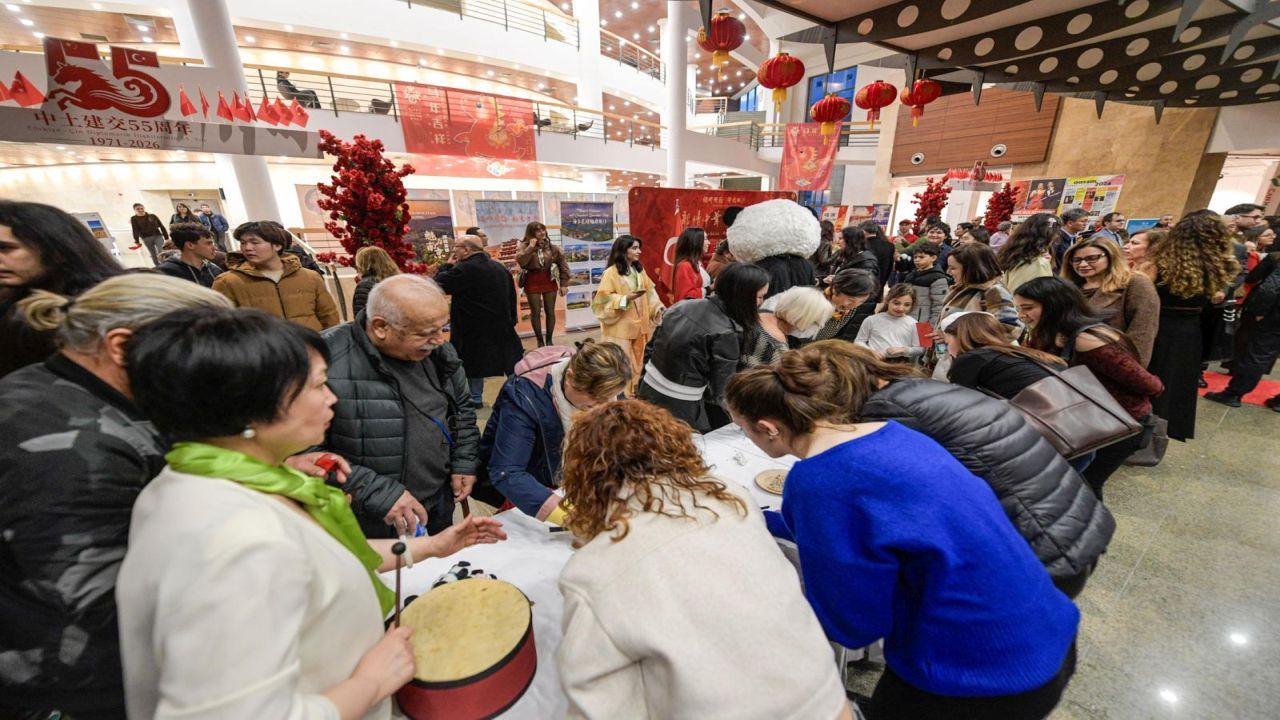 Çin Yeni Yılı İzmir’de kutlandı