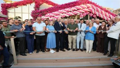 Menemen'de açılışlar fark yarattı