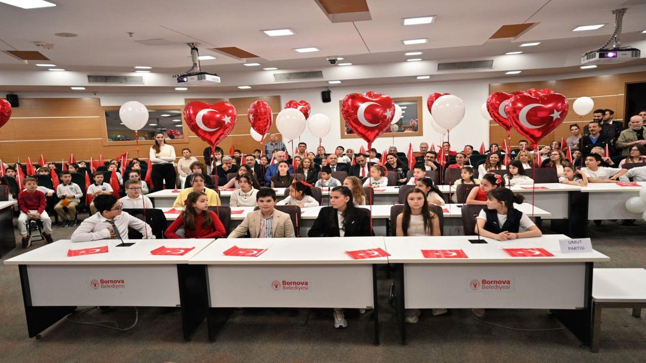 23 Nisan ruhu Bornova’da çocukların sesiyle yükseldi