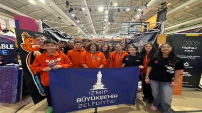 İzmirli gençlerden uluslararası arenada teknoloji zaferi