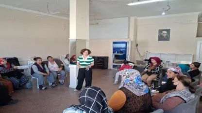 Kadın sağlığı seminerleri İzmir genelinde yaygınlaşıyor