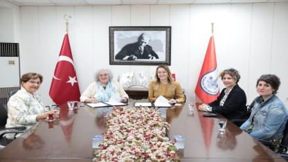 Konak’ta eşit yaşam için iş birliği: “Mücadeleyi birlikte büyüteceğiz”