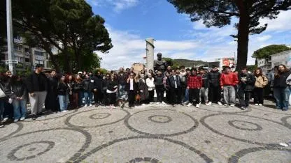 Üniversite öğrencilerine Bergama ve Ödemiş gezisi