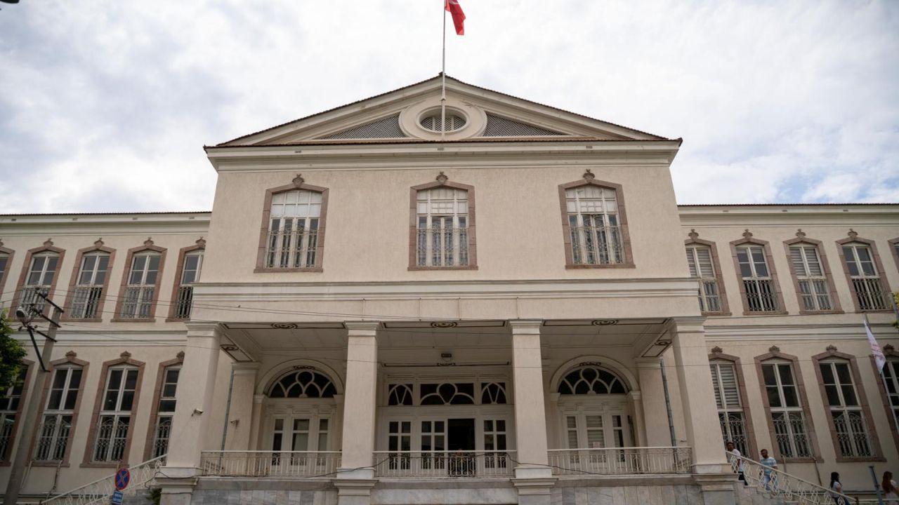 Tarık Dursun K.’nin izinde İzmir turu