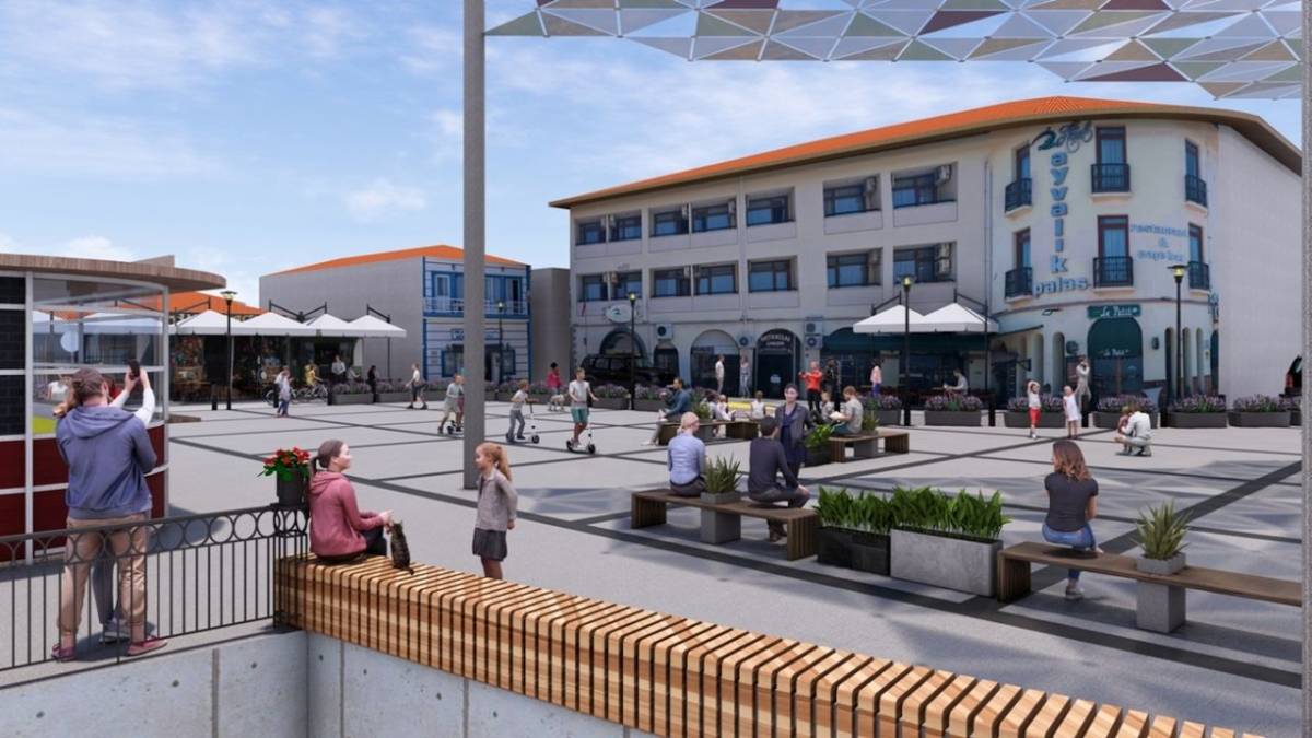 Ayvalık Denize Açılan Yeni Meydanına Kavuşuyor